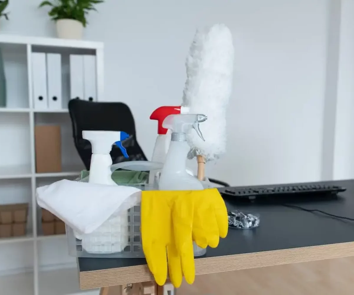 unterhaltsreinigung-buero-reinigungsmittel-cleanaro